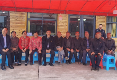 敬老愛老  共享小康——貴州陽光產(chǎn)權交易所開展志愿服務活動