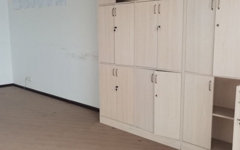 （降價）雄駿國際1單元三項(xiàng)資產(chǎn)轉(zhuǎn)讓（持有方：貴州省機(jī)關(guān)事務(wù)管理局國有資產(chǎn)管理服務(wù)中心）(二次掛牌)