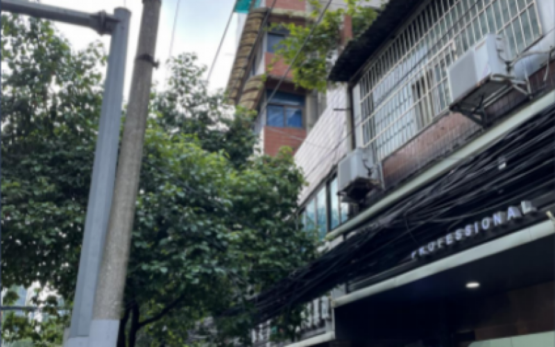 貴陽市云巖區(qū)金倉路40號(hào)附2號(hào)門面招租（降價(jià)）